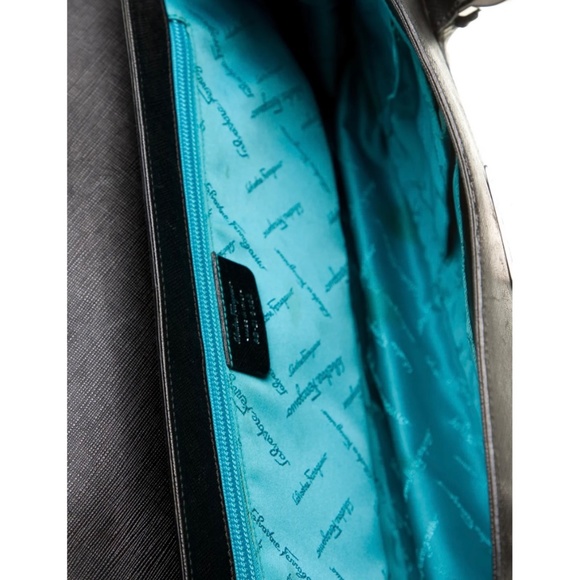 AUTHENTIC SALVATORE FERRAGAMO HANDBAGS - Picture 4 of 6